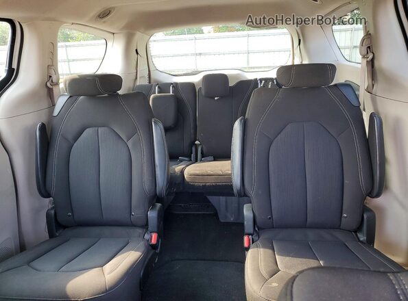 2C4RC1CG1PR602175 2023 CHRYSLER VOYAGER White Вид задніх сидінь
