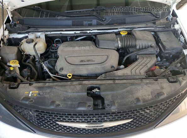 2C4RC1CG5PR623627 2023 CHRYSLER VOYAGER White Вид задньої частини салону