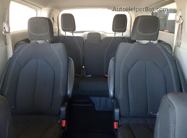 2C4RC1CG8NR224885 2022 CHRYSLER VOYAGER Черный Вид задних сидений