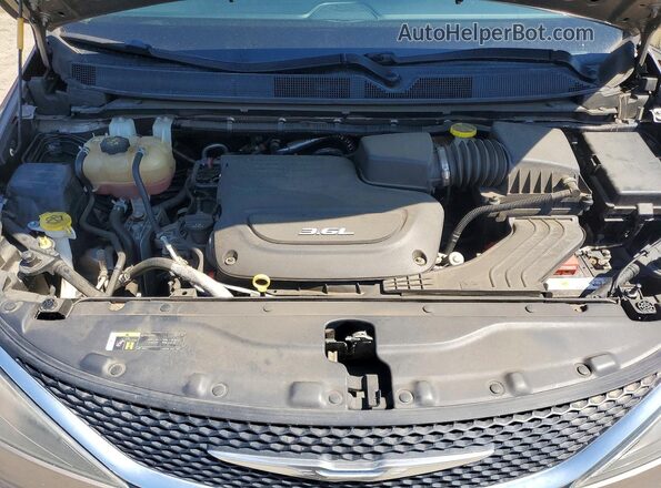 2C4RC1CGXJR236529 2018 CHRYSLER PACIFICA Brown Շարժիչի բաժամունքի տեսք