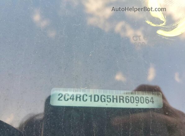 2C4RC1DG5HR609064 2017 CHRYSLER PACIFICA Silver Vista de la etiqueta del VIN
