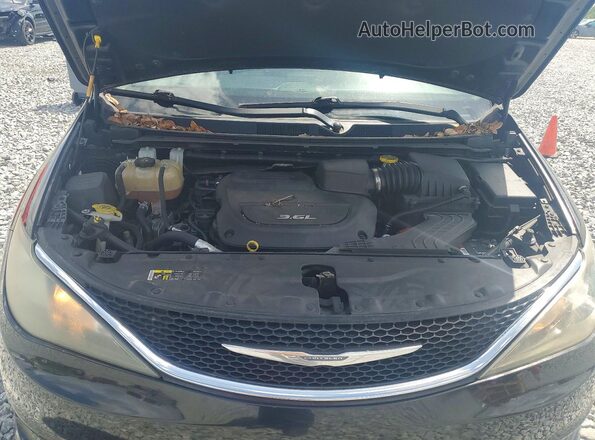 2C4RC1DG5HR609064 2017 CHRYSLER PACIFICA Silver Vista del compartimento del motor