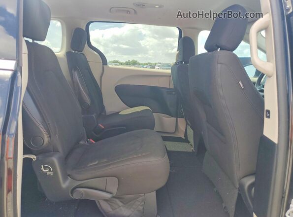 2C4RC1DG5HR609064 2017 CHRYSLER PACIFICA Silver Vista interior trasera