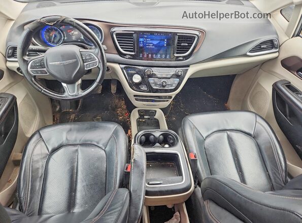 2C4RC1EG3HR508541 2017 CHRYSLER PACIFICA Black Առջևի վահանակի տեսք
