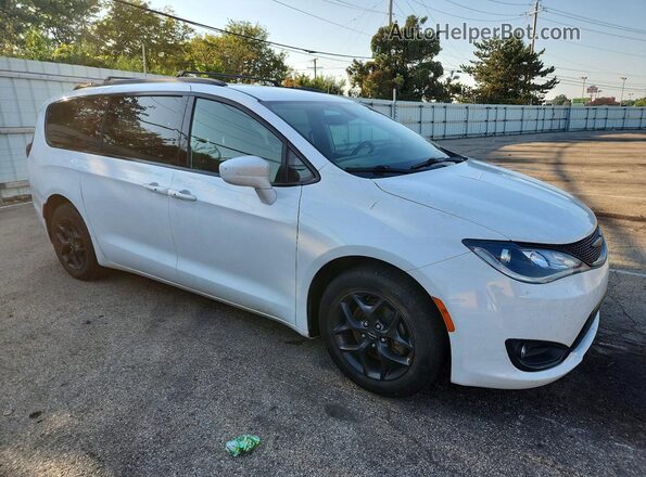 2C4RC1EGXKR613990 2019 CHRYSLER PACIFICA White Передня права чверть