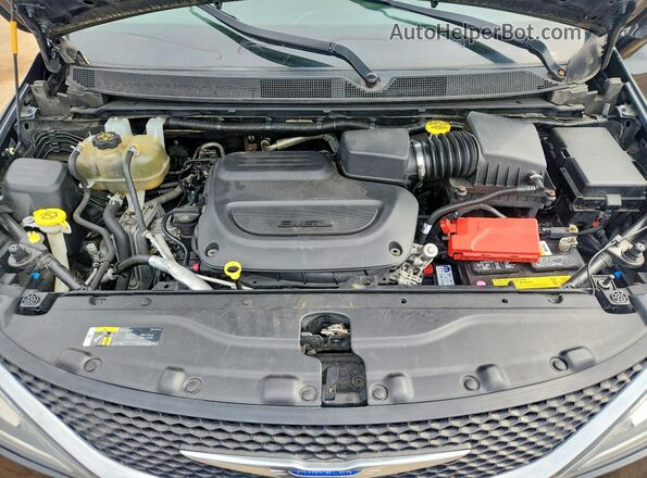 2C4RC1FG0KR559534 2019 CHRYSLER PACIFICA Black Widok komory silnika