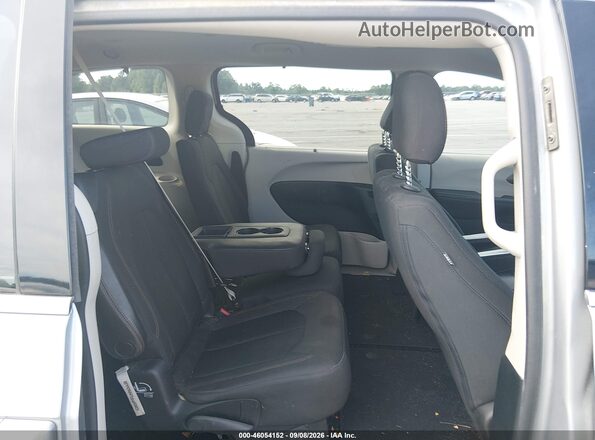 2C4RC1FG4JR174444 2018 CHRYSLER PACIFICA Серебряный Вид наклейки с VIN-кодом