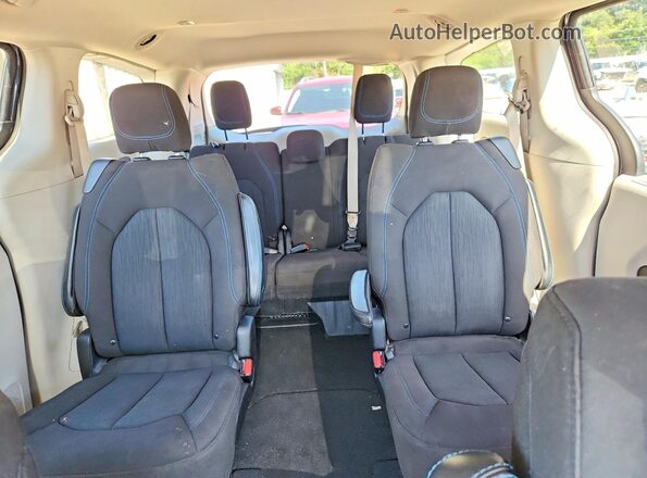 2C4RC1FG6MR500524 2021 CHRYSLER PACIFICA Gray Widok tylnych siedzeń