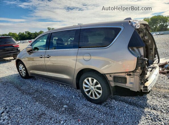 2C4RC1FGXJR256923 2018 CHRYSLER PACIFICA Gray Rear left