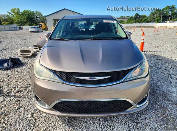 2C4RC1FGXJR256923 2018 CHRYSLER PACIFICA Gray Front view