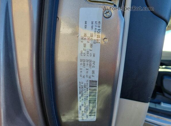 2C4RC1FGXJR256923 2018 CHRYSLER PACIFICA Gray 360 interior view
