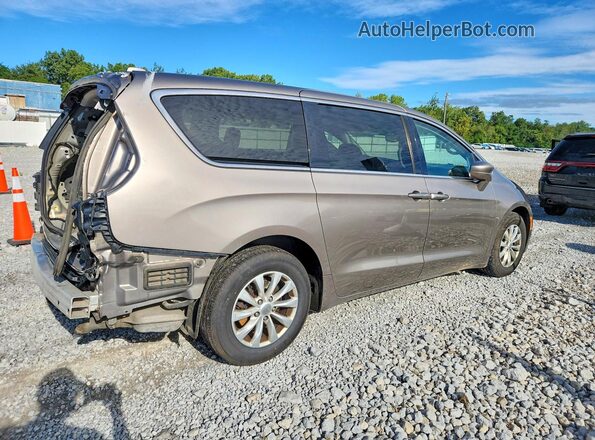 2C4RC1FGXJR256923 2018 CHRYSLER PACIFICA Gray Rear right