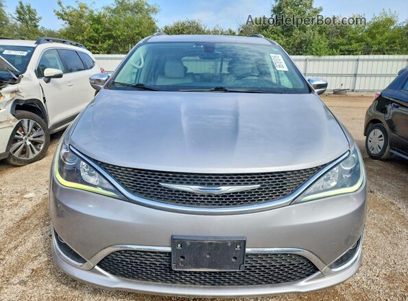 2C4RC1GG0HR528047 2017 CHRYSLER PACIFICA Silver Front view