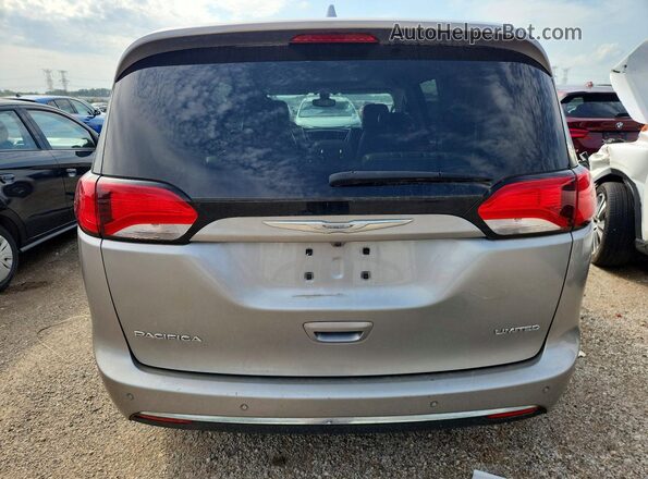 2C4RC1GG0HR528047 2017 CHRYSLER PACIFICA Silver Rear view
