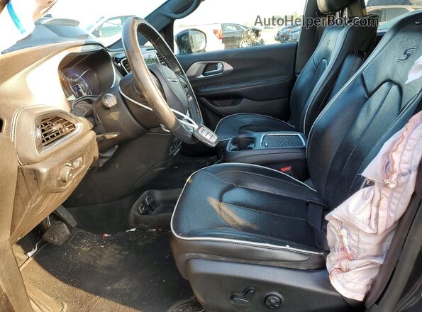 2C4RC1GG2LR203599 2020 CHRYSLER PACIFICA Gray Вид салону спереду