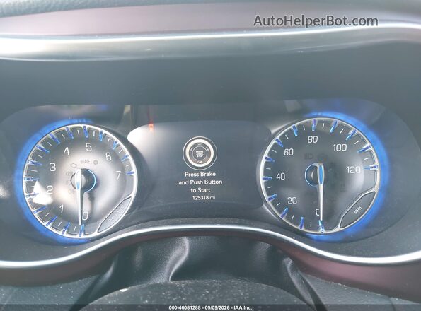 2C4RC1GG4KR721681 2019 CHRYSLER PACIFICA Cream Вид задніх сидінь