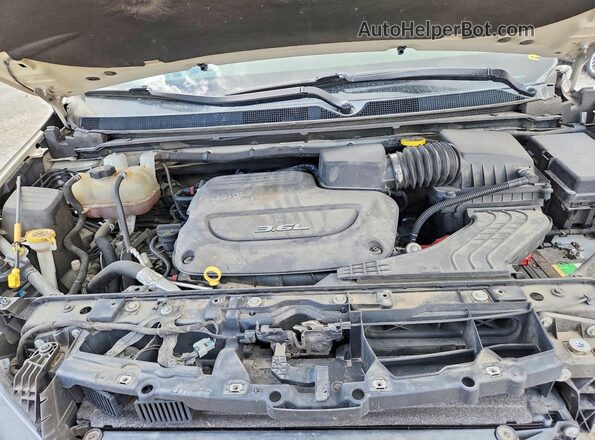 2C4RC1GG5HR592598 2017 CHRYSLER PACIFICA White Սալոնի հետևի տեսք