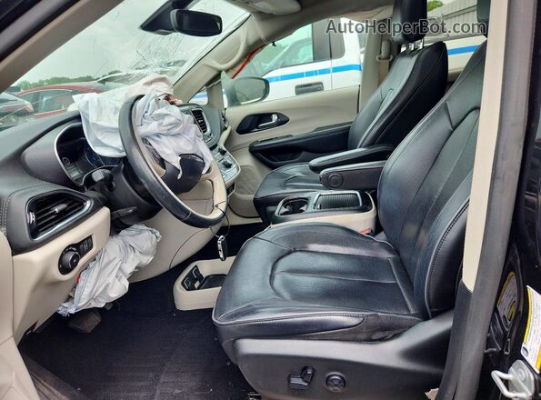 2C4RC1GG6LR249968 2020 CHRYSLER PACIFICA Black Вид салону спереду