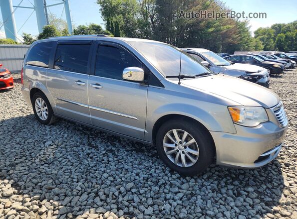 2C4RC1GG7GR264064 2016 CHRYSLER TOWN Серебряный Передняя правая четверть