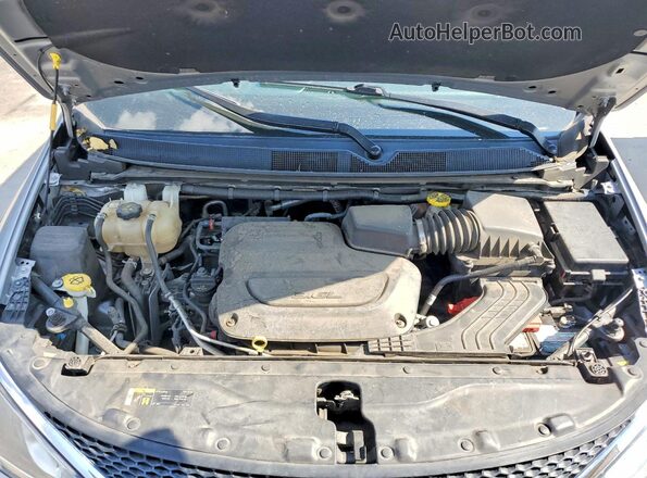 2C4RC1GG7LR125398 2020 CHRYSLER PACIFICA Silver Engine compartment view