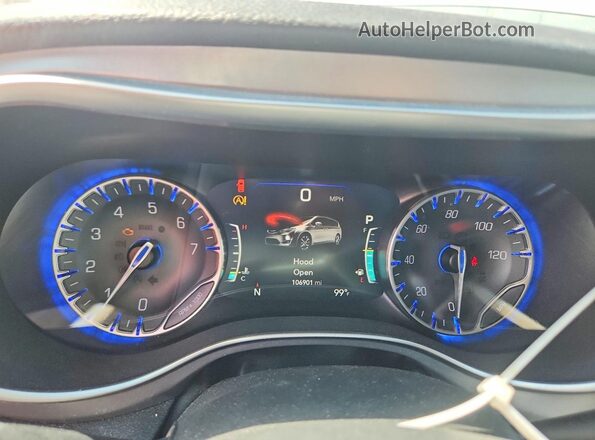 2C4RC1GG9JR339645 2018 CHRYSLER PACIFICA White ხელსაწყოთა პანელის ხედი