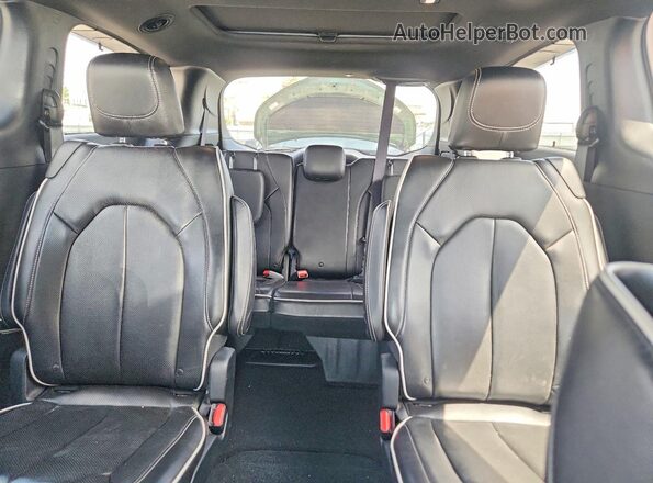 2C4RC1GG9JR339645 2018 CHRYSLER PACIFICA White უკანა სავარძლების ხედი