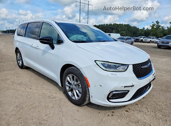 2C4RC1GGXTR176572 2026 CHRYSLER PACIFICA White Front right