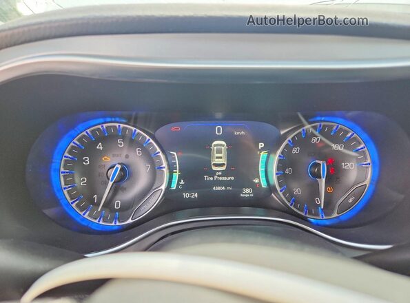 2C4RC1GGXTR176572 2026 CHRYSLER PACIFICA White Instrument cluster view