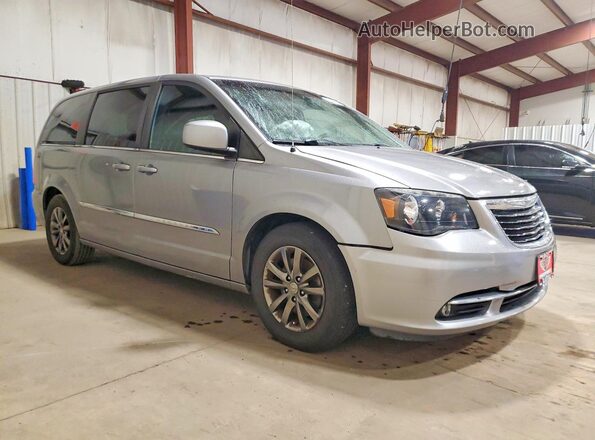 2C4RC1HG3GR200067 2016 CHRYSLER TOWN Серебряный Передняя правая четверть