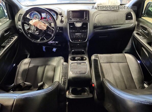 2C4RC1HG3GR200067 2016 CHRYSLER TOWN Серебряный Вид панели приборов