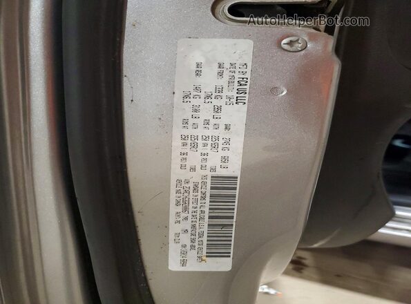 2C4RC1HG3GR200067 2016 CHRYSLER TOWN Серебряный Вид наклейки с VIN-кодом