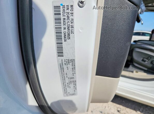 2C4RC1L72NR139525 2022 CHRYSLER PACIFICA White Vista interior de 360 grados