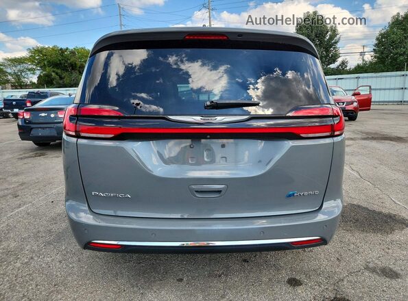 2C4RC1L78NR126701 2022 CHRYSLER PACIFICA Gray Rear view