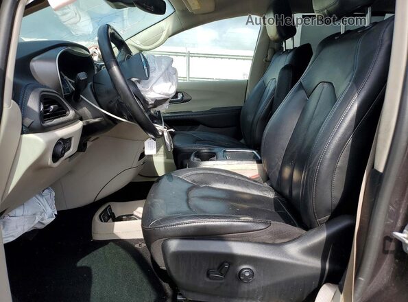 2C4RC1L79MR581281 2021 CHRYSLER PACIFICA Gray Front interior view