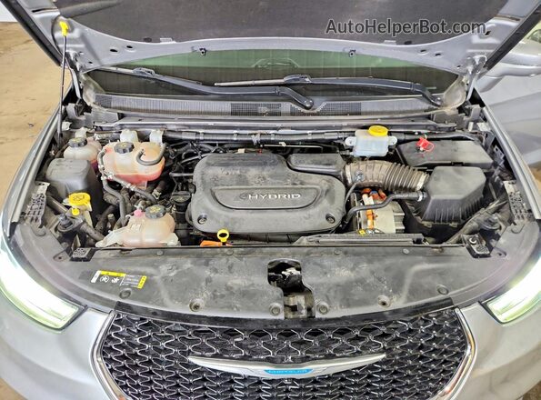 2C4RC1L79MR593981 2021 CHRYSLER PACIFICA Silver Widok komory silnika