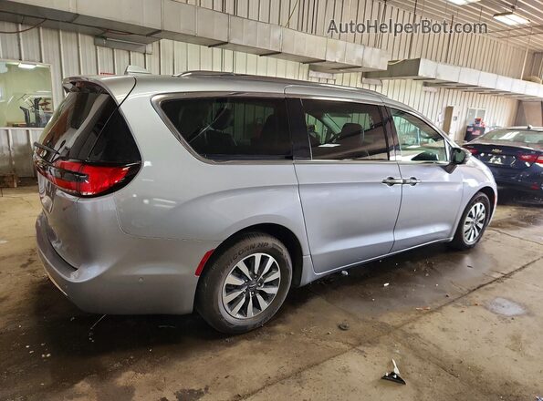2C4RC1L79MR593981 2021 CHRYSLER PACIFICA Silver Tył prawy