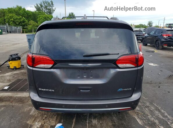 2C4RC1N72JR159166 2018 CHRYSLER PACIFICA Gray Вид ззаду