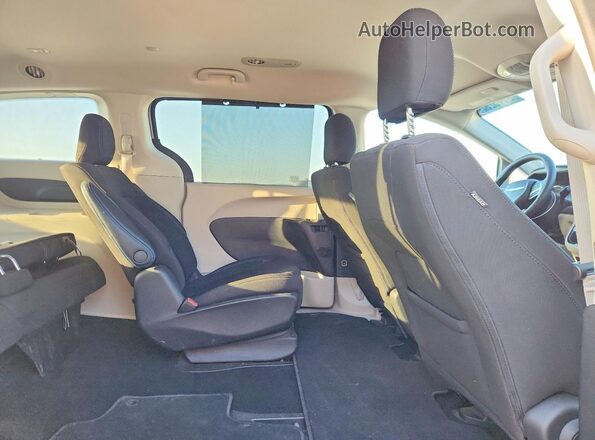 2C4RC1R75MR585688 2021 CHRYSLER PACIFICA Silver უკანა სალონის ხედი