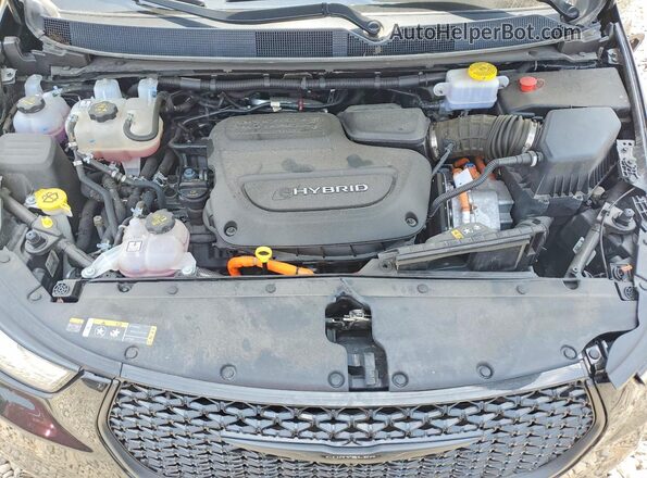 2C4RC1S77PR584461 2023 CHRYSLER PACIFICA Black Widok komory silnika