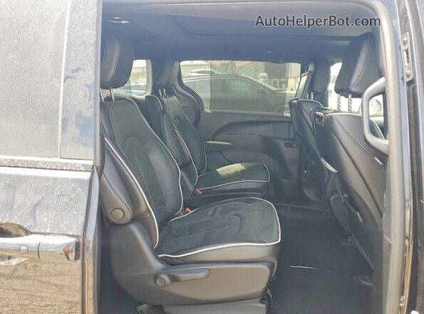 2C4RC1S77PR584461 2023 CHRYSLER PACIFICA Black Widok wnętrza z tyłu