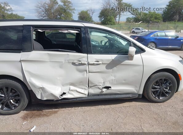 2C4RC3BG1LR274036 2020 CHRYSLER PACIFICA White Front view