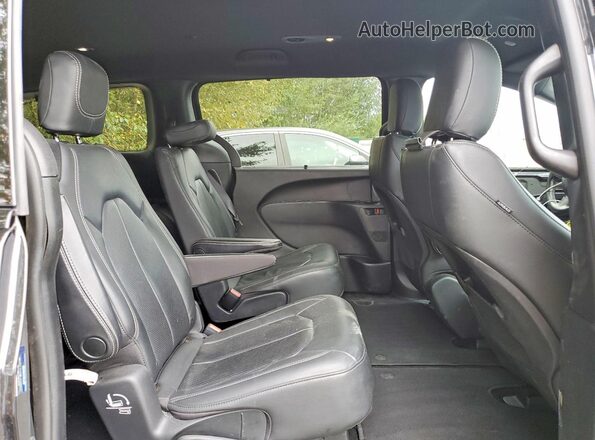2C4RC3BG7LR275062 2020 CHRYSLER PACIFICA Black უკანა სალონის ხედი