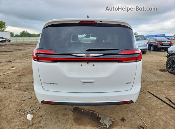 2C4RC3PG4TR228189 2026 CHRYSLER PACIFICA White Rear view