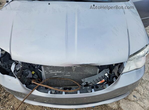 2C4RDGCG1HR696124 2017 DODGE GRAND Silver Vista del compartimento del motor