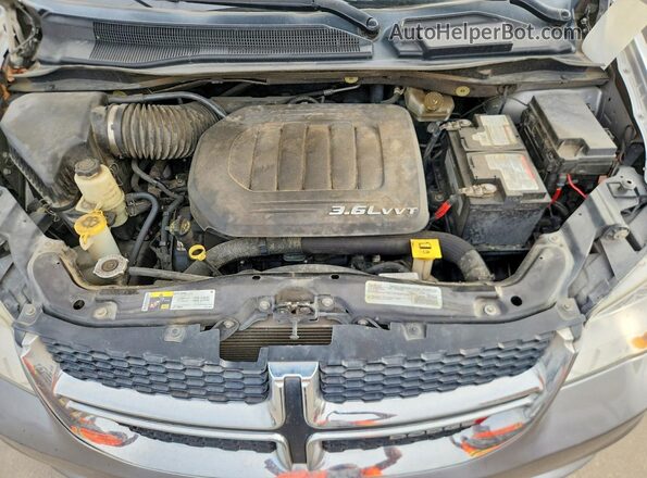 2C4RDGCG4GR201722 2016 DODGE GRAND Silver ძრავის განყოფილების ხედი