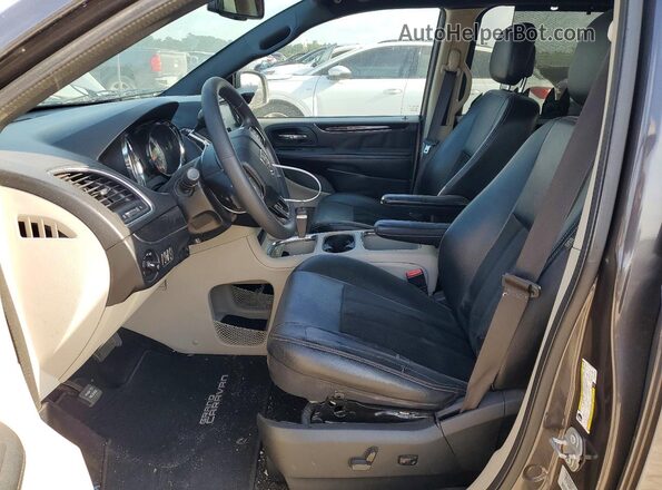 2C4RDGCG7HR662267 2017 DODGE GRAND Gray Front interior view