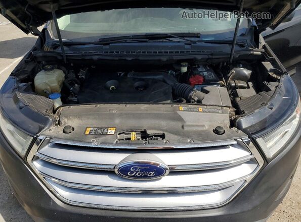 2FMPK3G93HBB17043 2017 FORD EDGE Black Widok komory silnika
