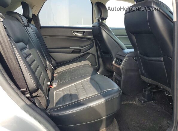2FMPK3J86HBC69933 2017 FORD EDGE Silver Vista interior trasera
