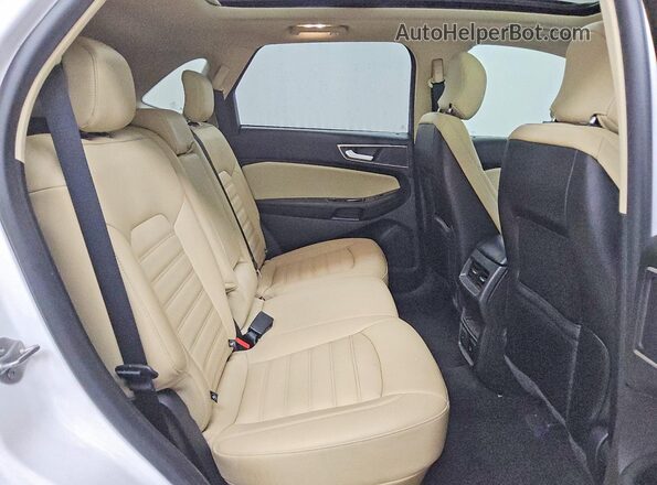 2FMPK3J98KBC44774 2019 FORD EDGE White Вид задньої частини салону