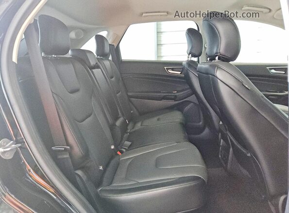 2FMPK3K91JBB84950 2018 FORD EDGE Black Rear seats view